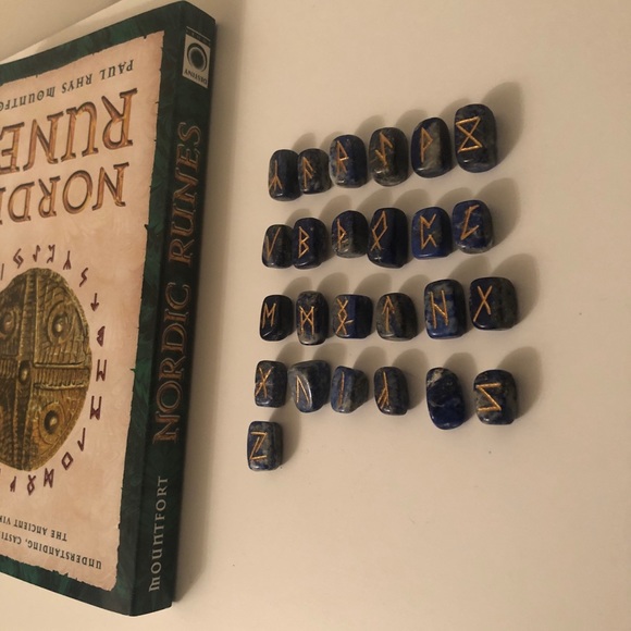 Mini Set of Lapis Nordic Runes & Book - Picture 7 of 7